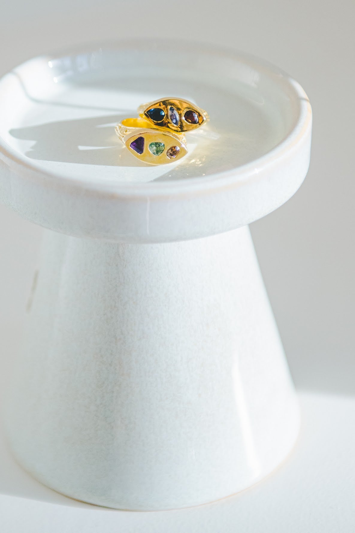 Vermeil Ring Oval Kalem Isi Ring with Tourmaline (Red and Purple) & Sapphire