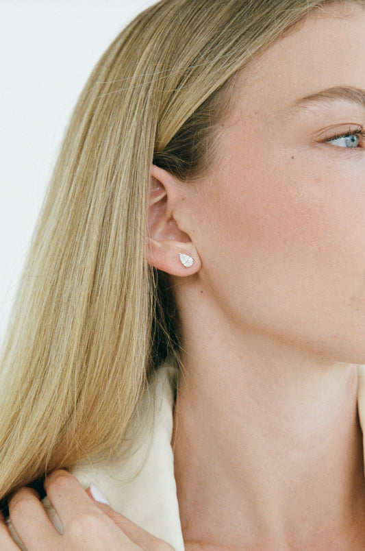 Pear Studs 1CT - Silver
