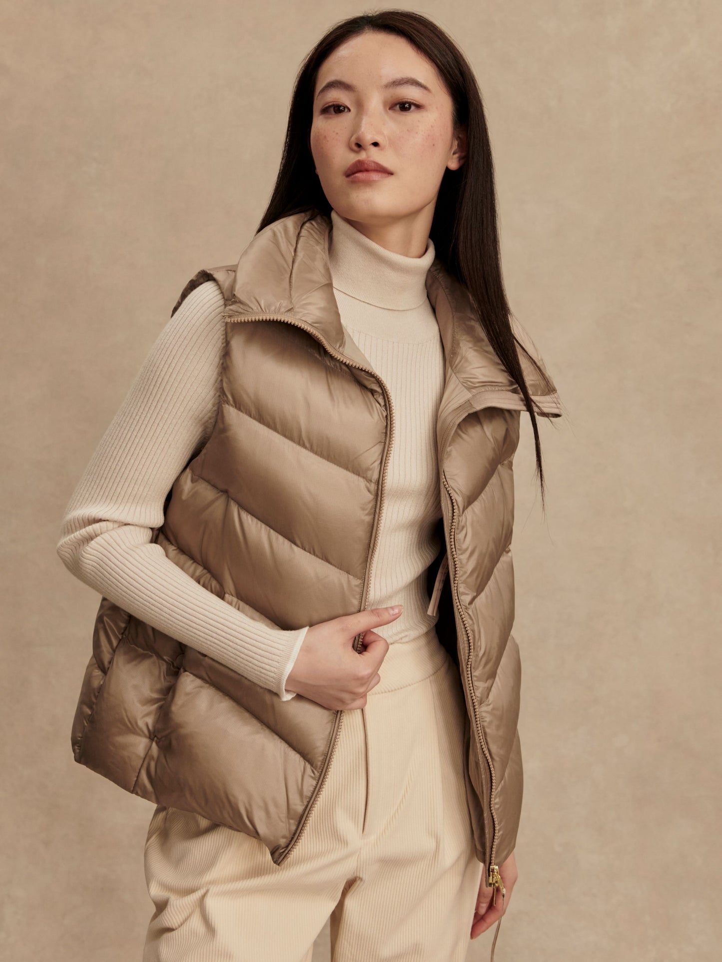 Bextor Lightweight Down Taupe - Simply Taupe