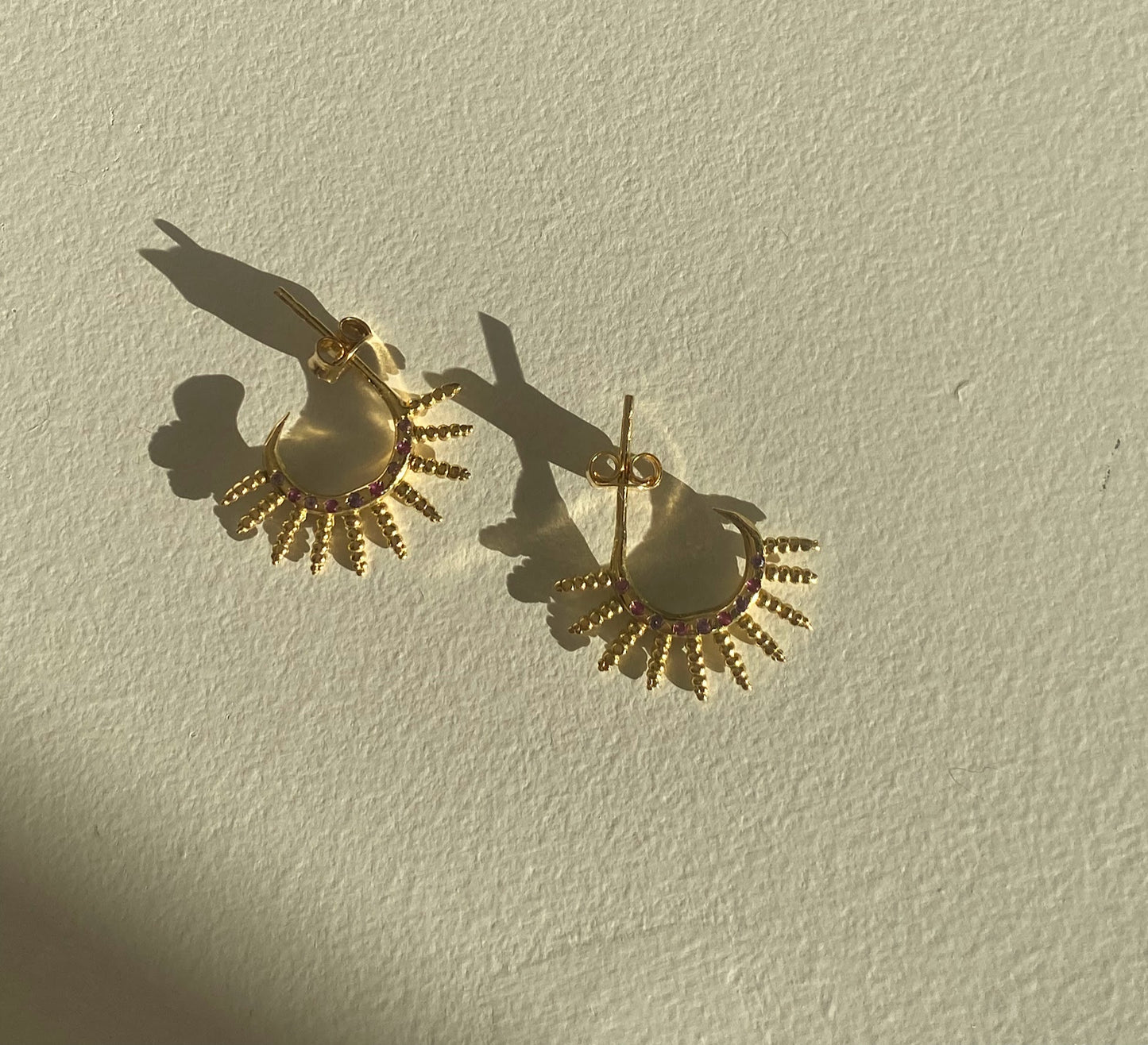 Solid Gold 18K Radiant Shams Earrings