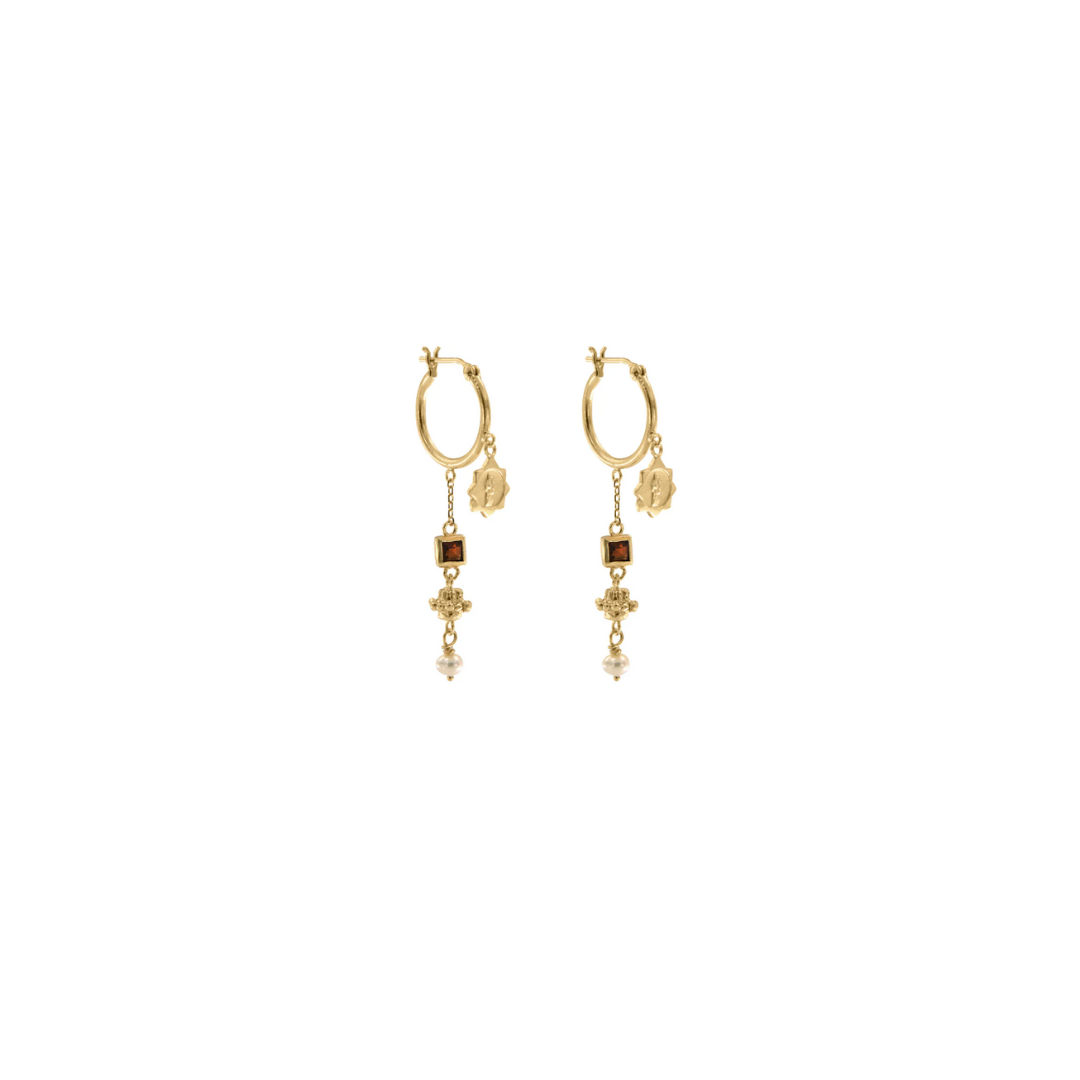 Jeanne Earrings with Garnet