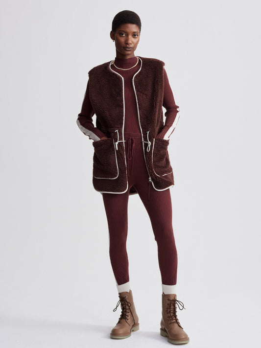 Kestrel Sherpa Gilet - Red Chocolate