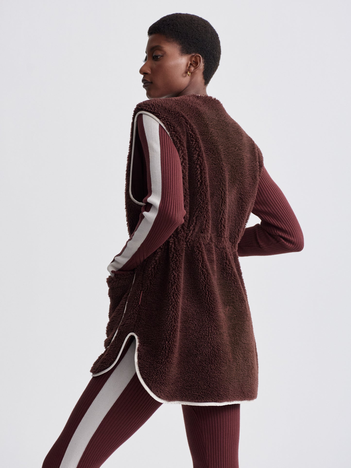 Kestrel Sherpa Gilet - Red Chocolate