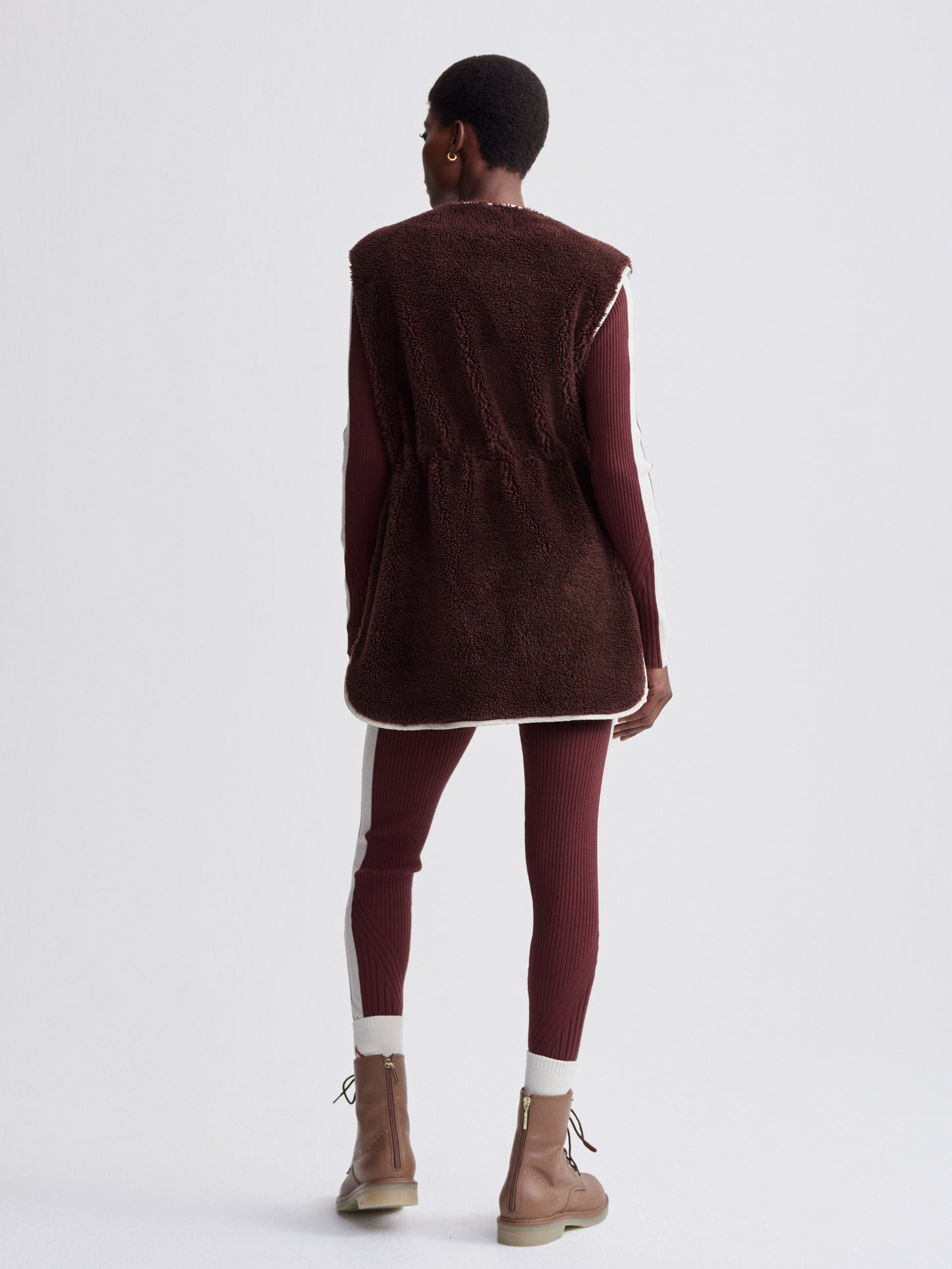 Kestrel Sherpa Gilet - Red Chocolate