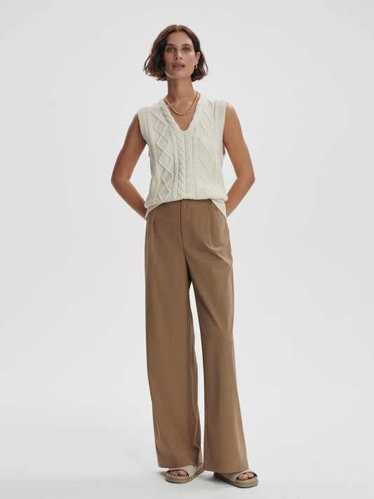 Kay Cable Knit Vest - Snow White