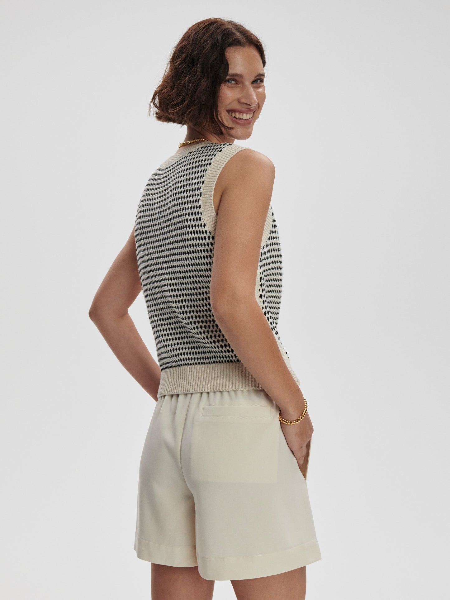 Knowles Textured Knit Vest - Birch Multi Stitch