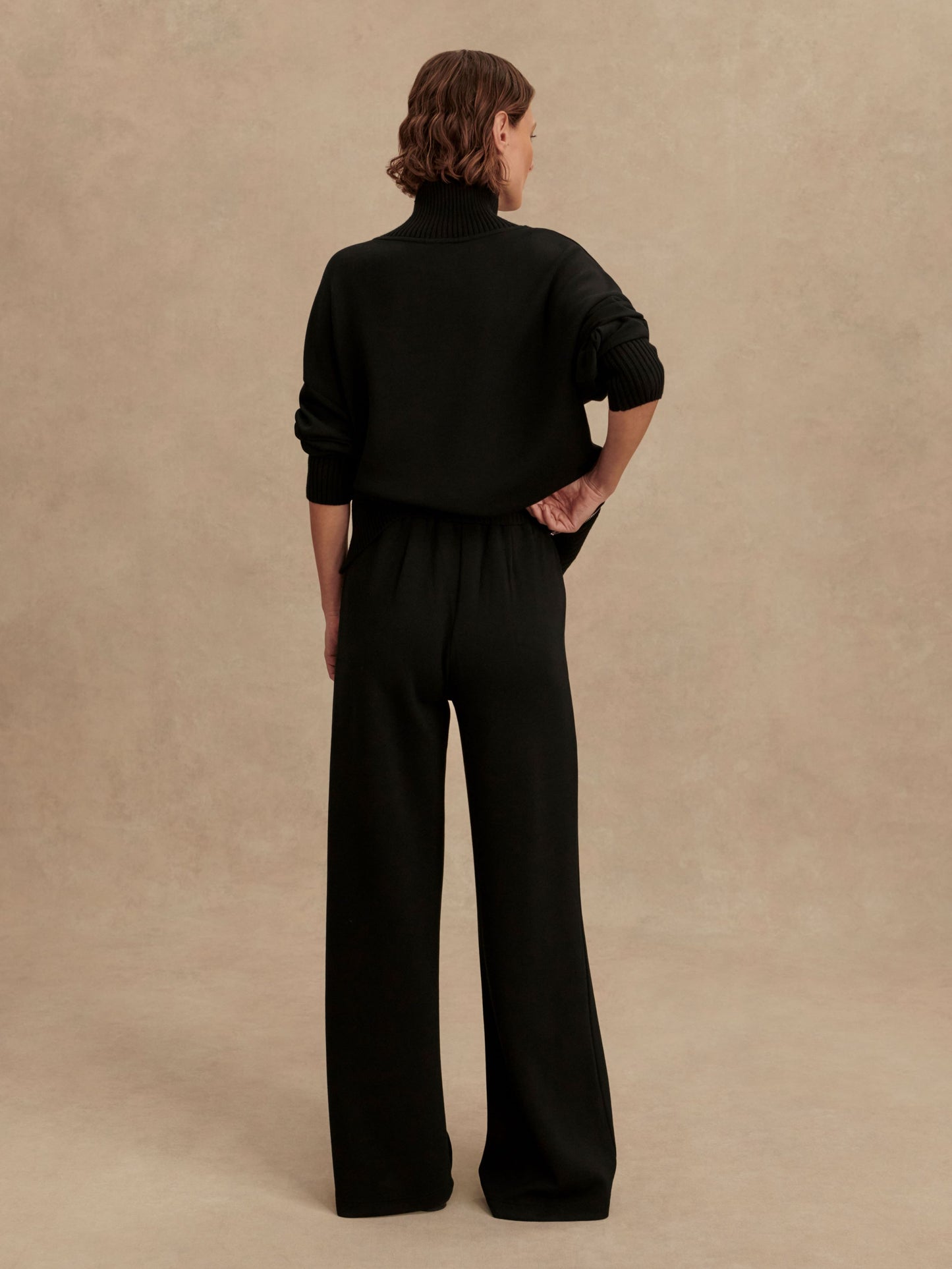The Extra Wide Leg Pant 29.5 - Black