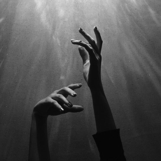 LAST DANCE: WHITE MUSK / AMBER / LEMON / DAMASK ROSE AMBER CANDLE 200G