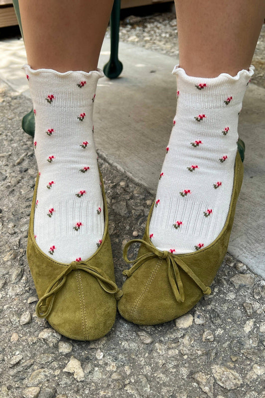 Petal Ruffled Hugger Crew Socks - Cream Petal