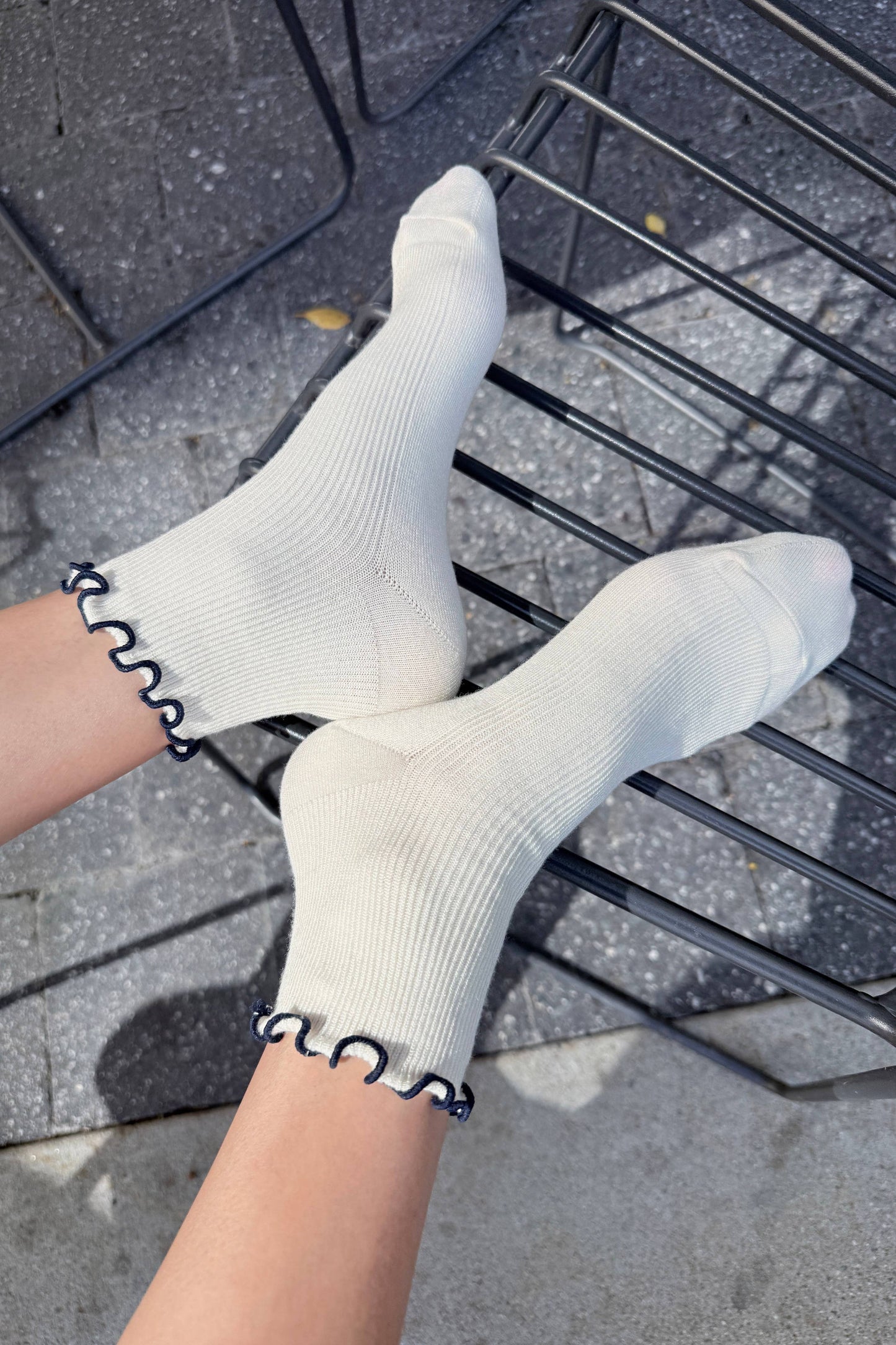 The Petite Ruffled Modal Socks: Soft White/Navy
