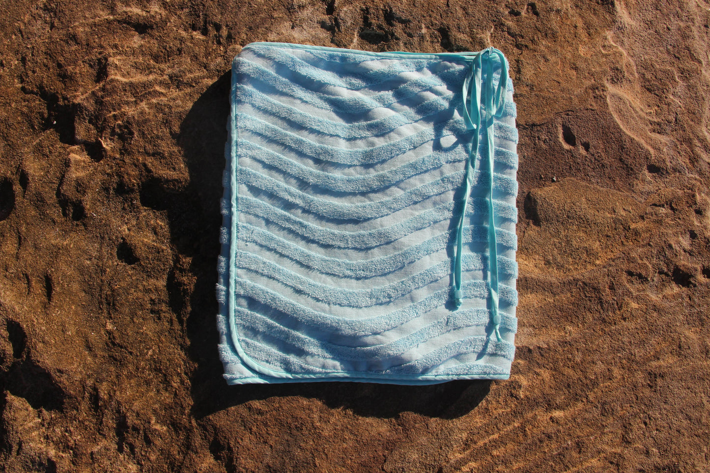 Ocean Wrap: Soft Blue