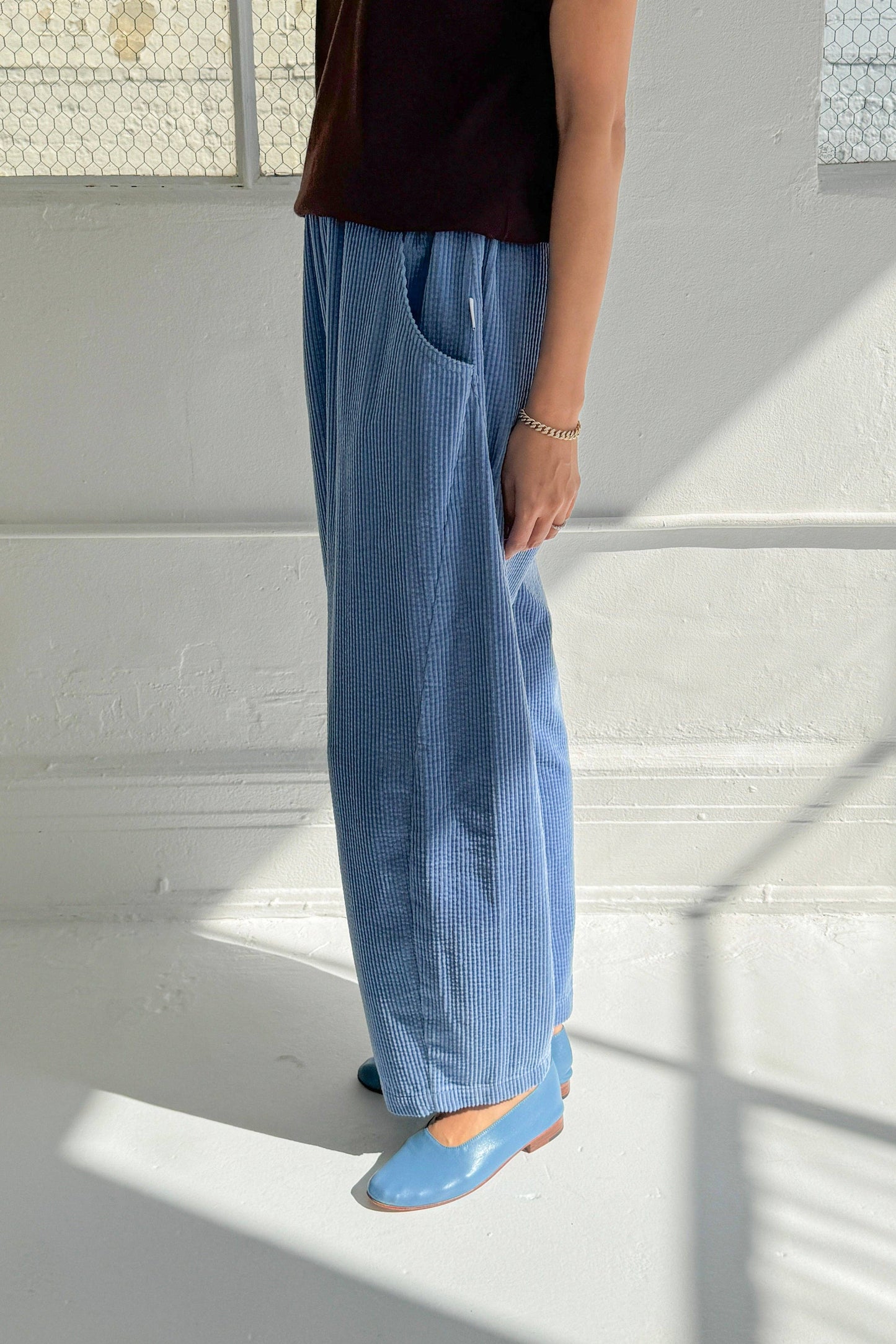 Soft Corduroy Arc Pants - Blue