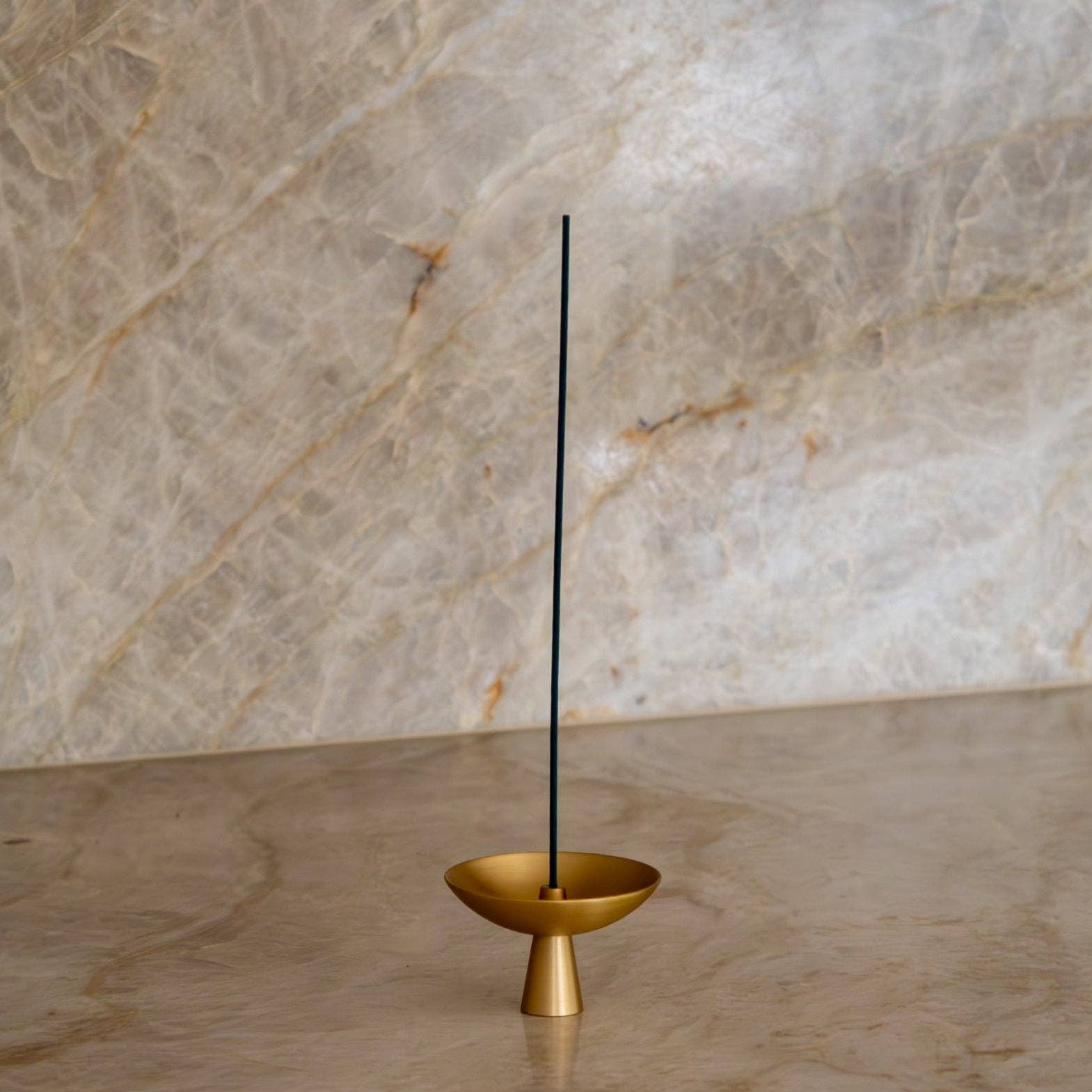 Alta Saturn Incense Holder Brass Finish – The Orangerie
