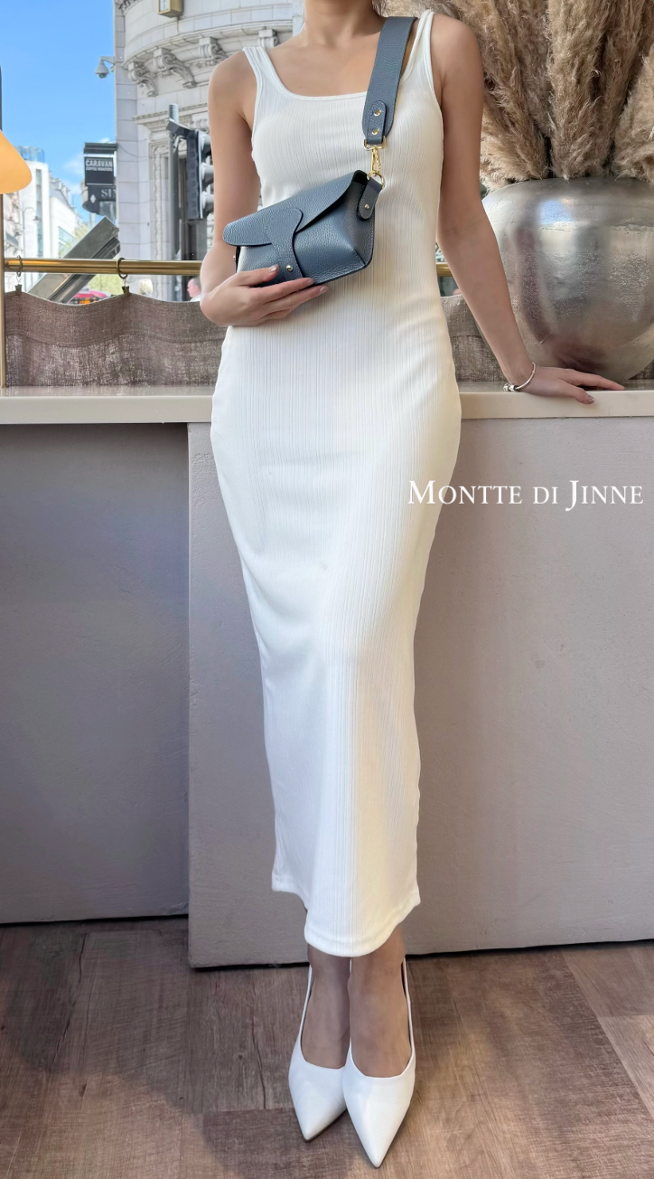 Italian Leather Saddle Bag -Medium: Black