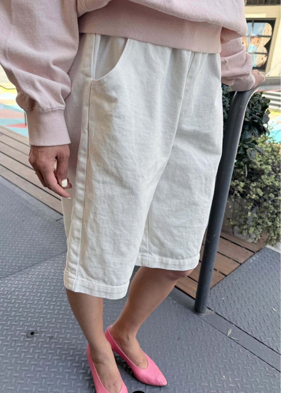 Liam Bermuda Shorts - Milk