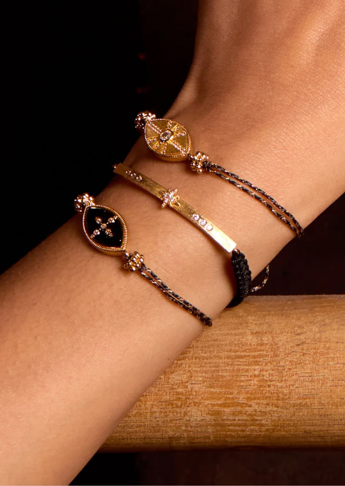 Black Chennai Iris Bracelet