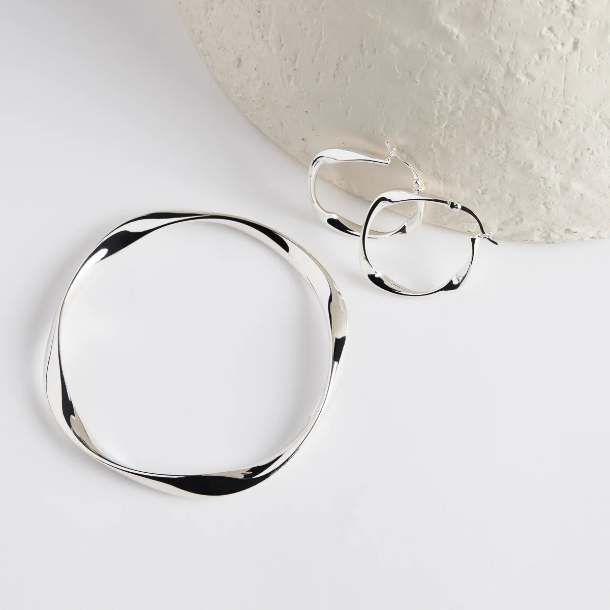 Garden of Eden Silver Hoop Earring