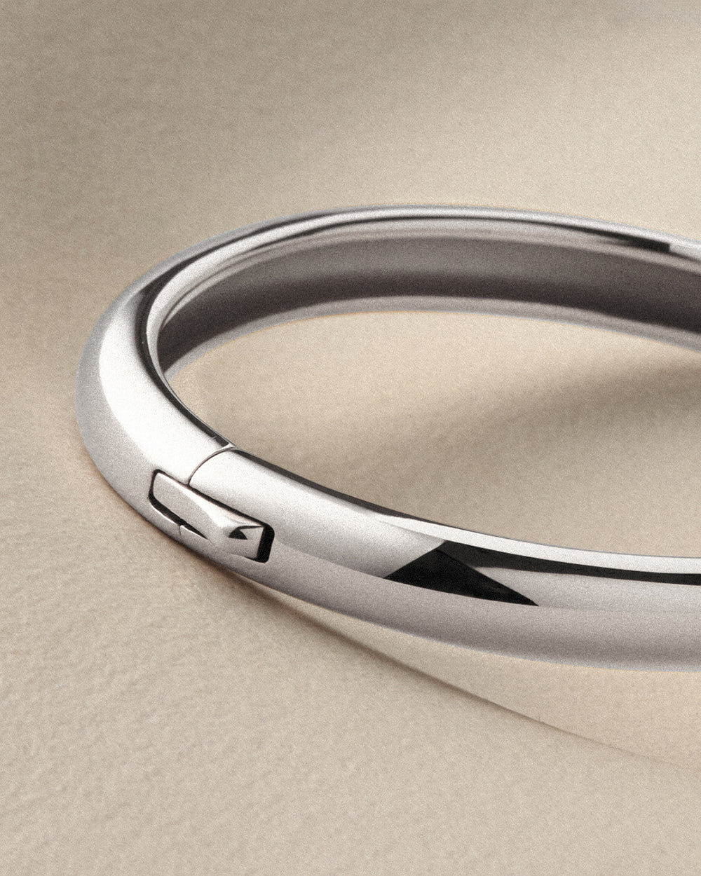 Gia Bangle - Silver