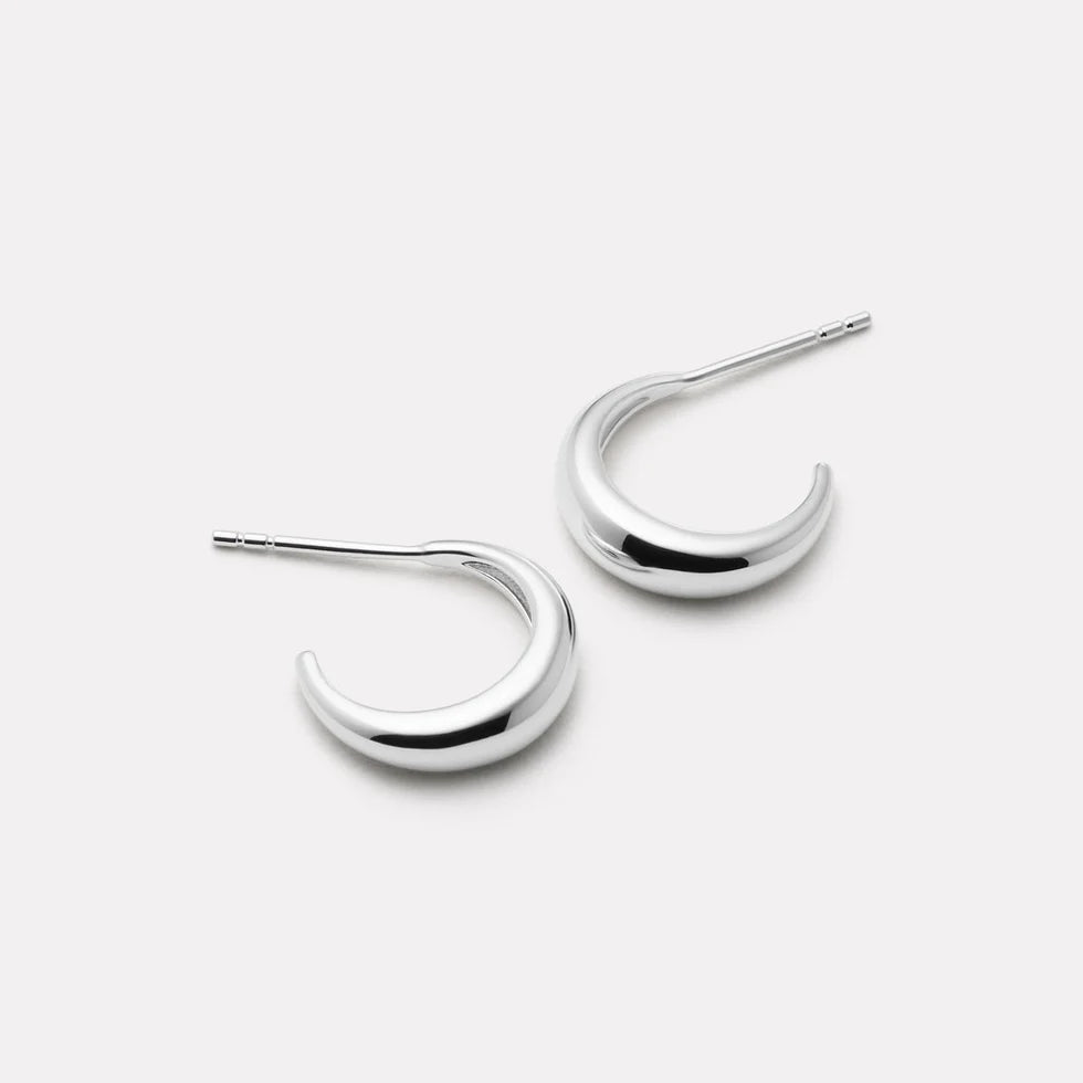 La Muse Silver Stud Earring