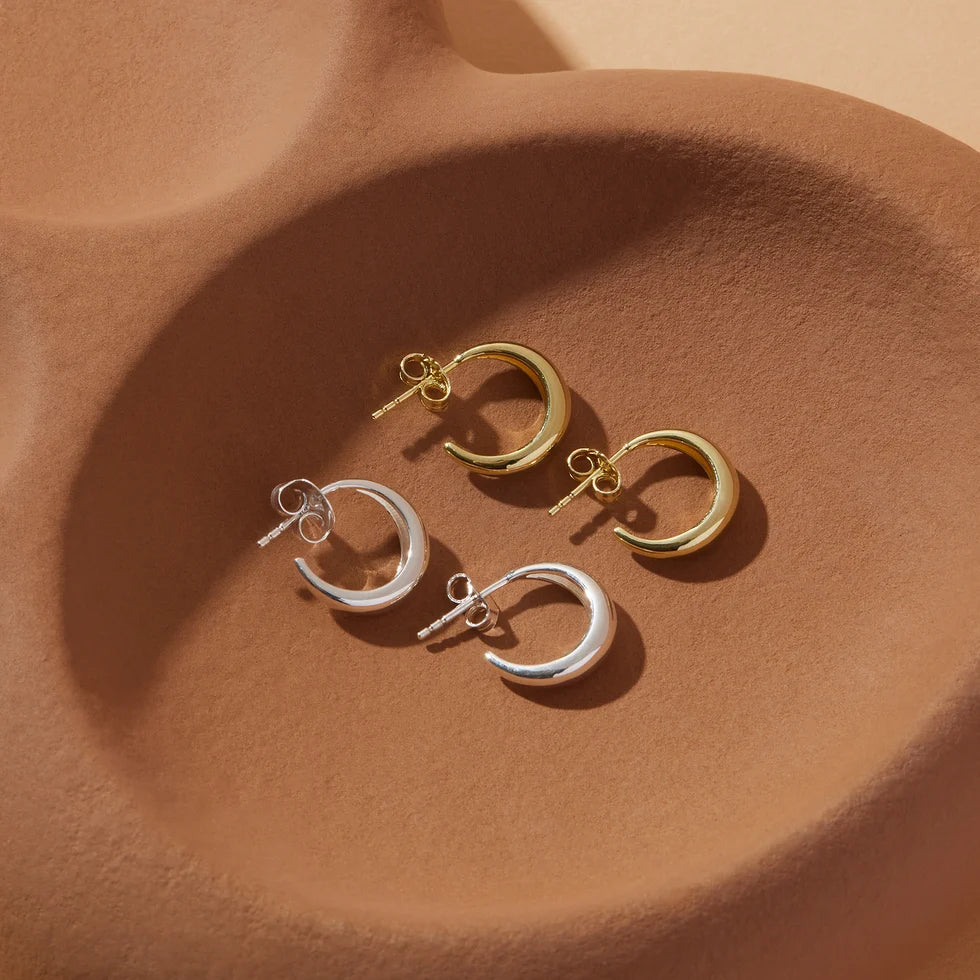 La Muse Silver Stud Earring