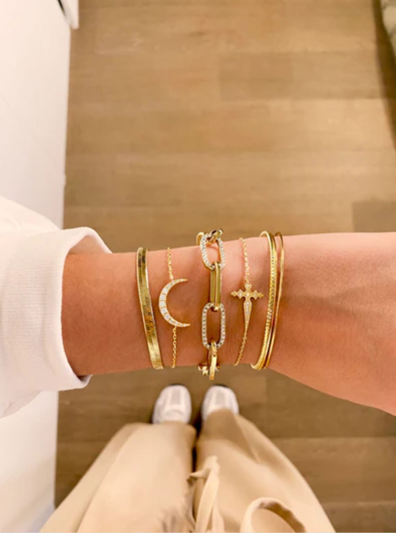 Moon Bracelet - Gold Plated