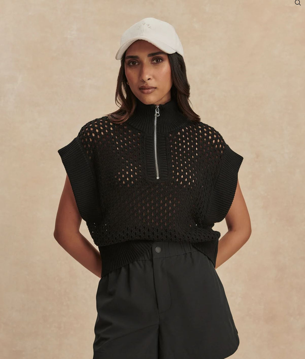 Nila Mid-Rise Short 3" - Black