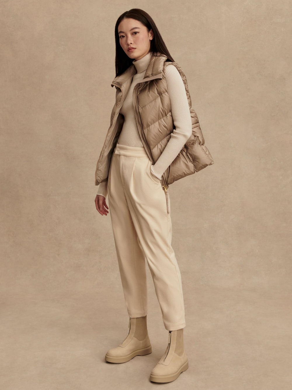 Bextor Lightweight Down Taupe - Simply Taupe