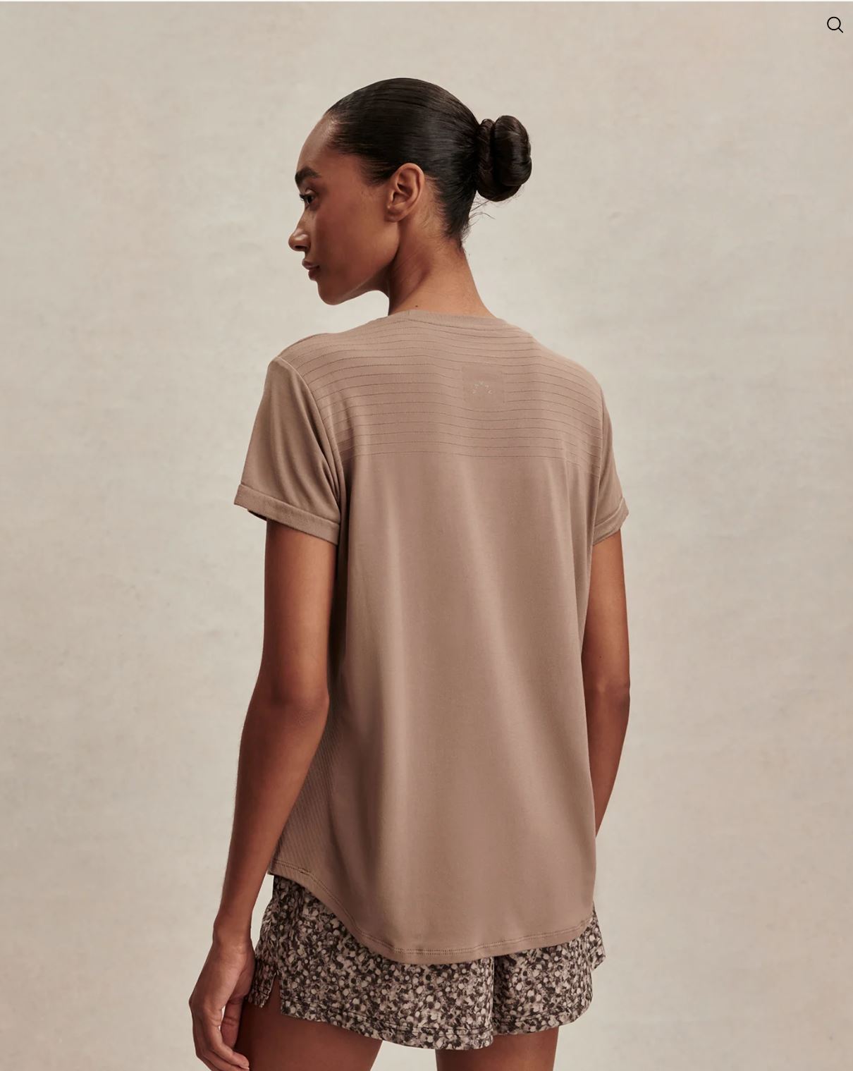Saskia Seamless Longline Tee - Pine Bark