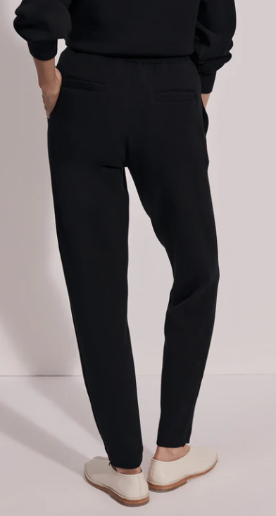 The Slim Zip Hem Pant 26 - Black