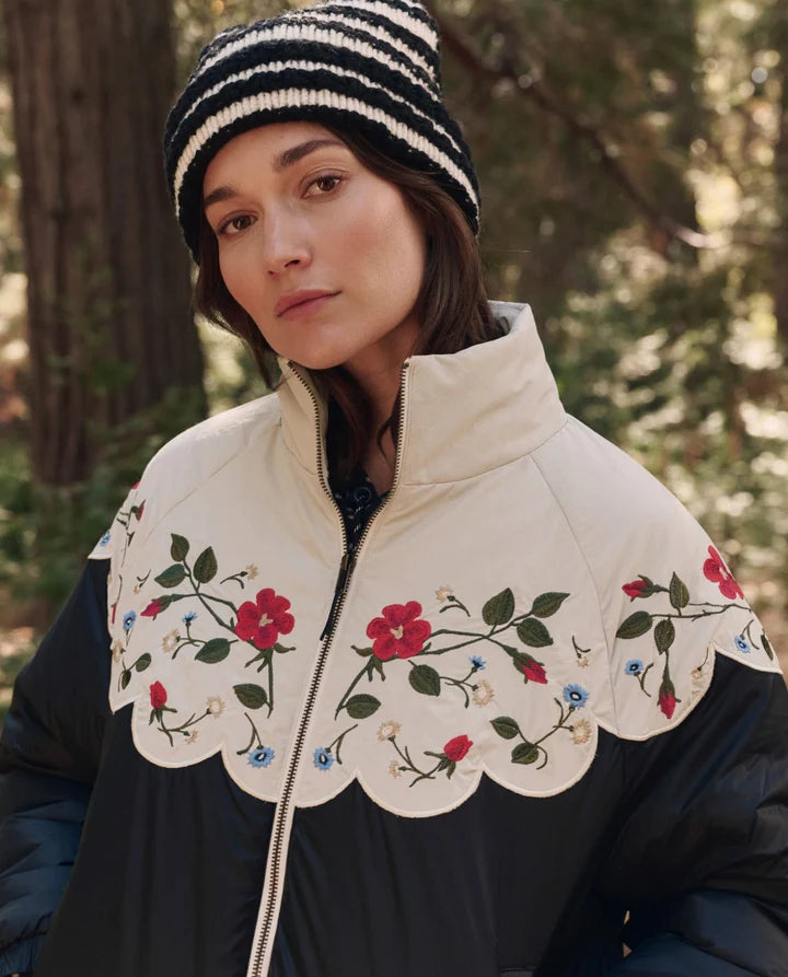 The Wildflower Puffer - Almost Black