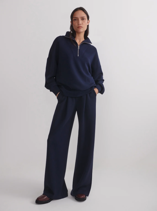 The Extra Wide Leg Pant 29.5 - Navy