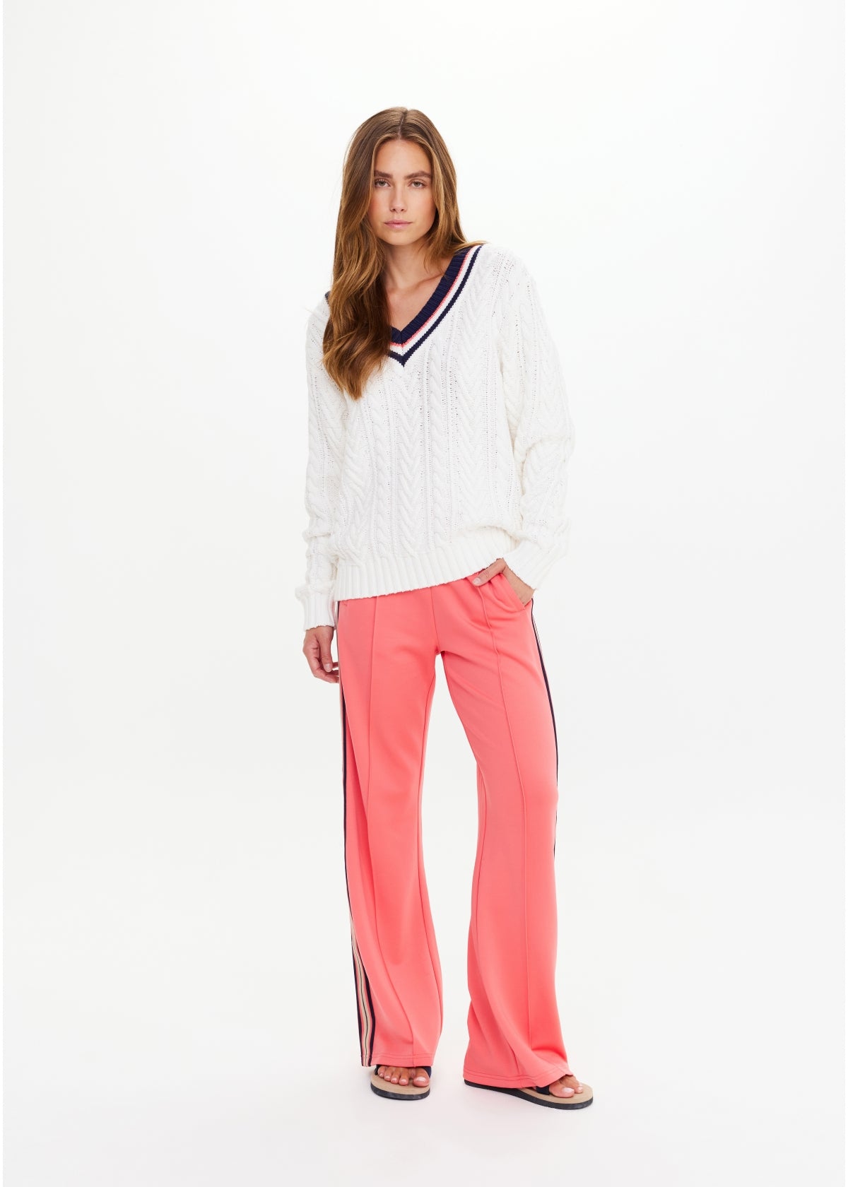 Espada Louie V Neck Sweater - Creme