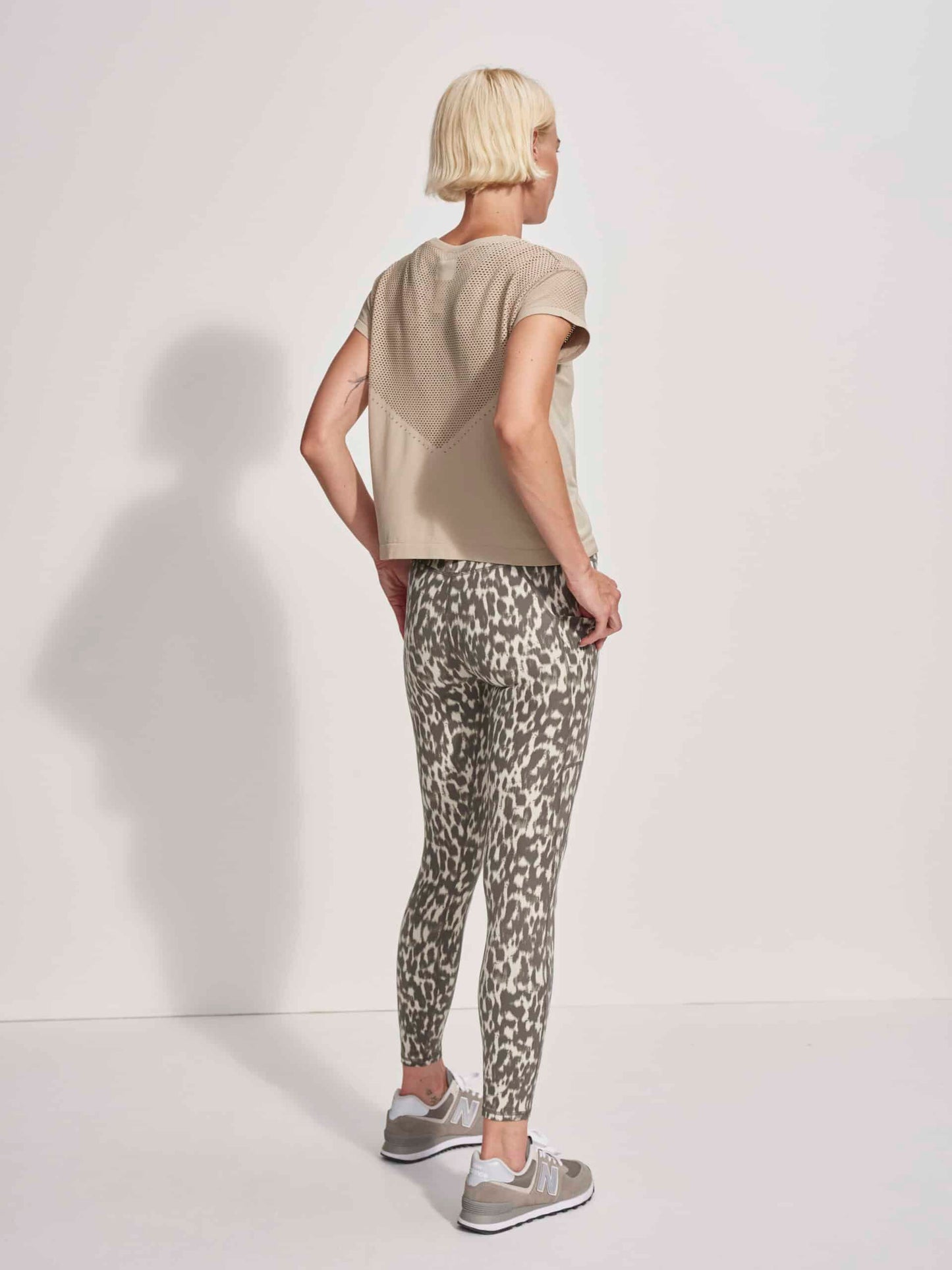 Var01779 Calloway Boxy Tee Pure Cashmere V2 061