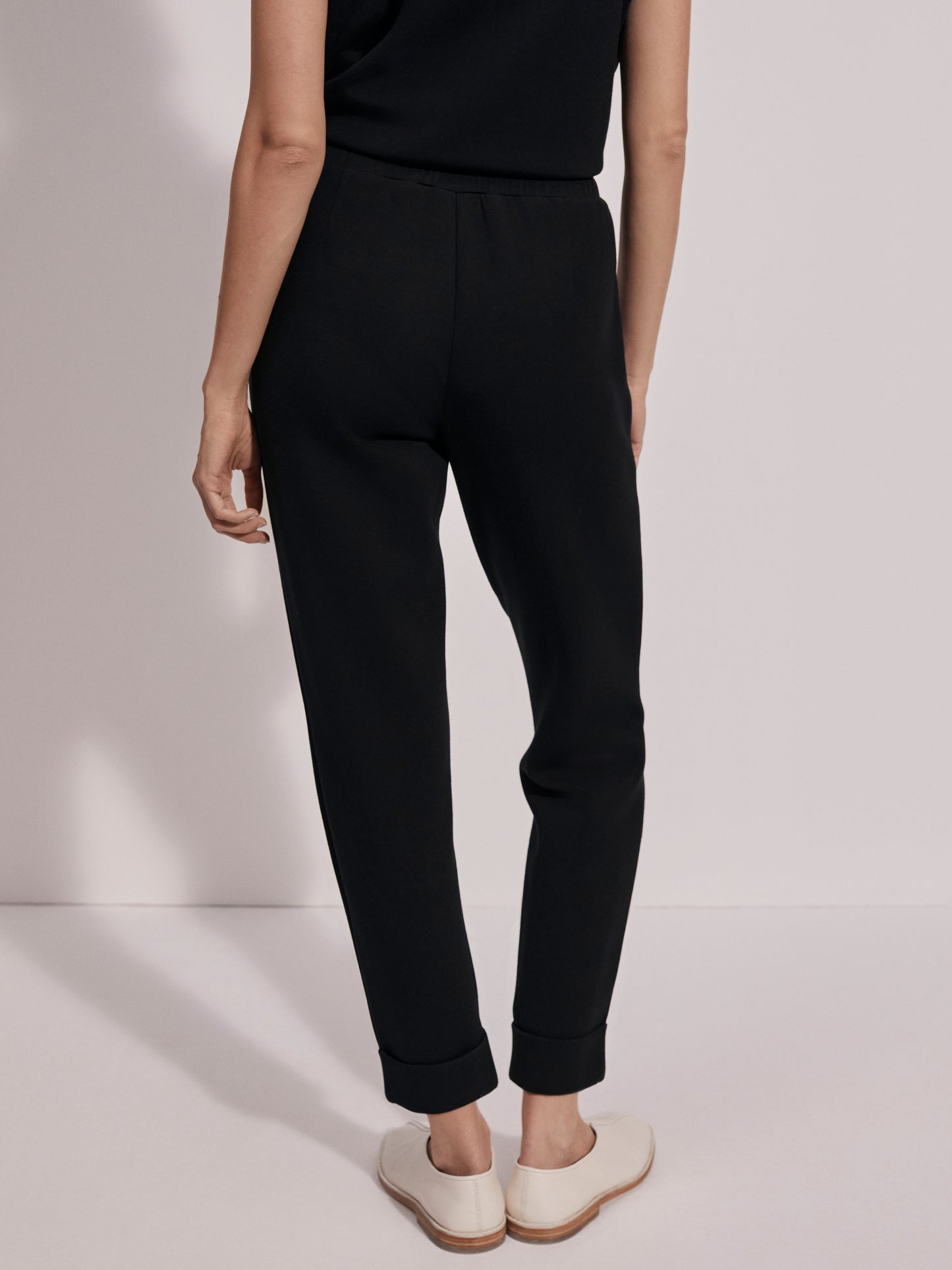 The Rolled Cuff Pant 28.5 - Black