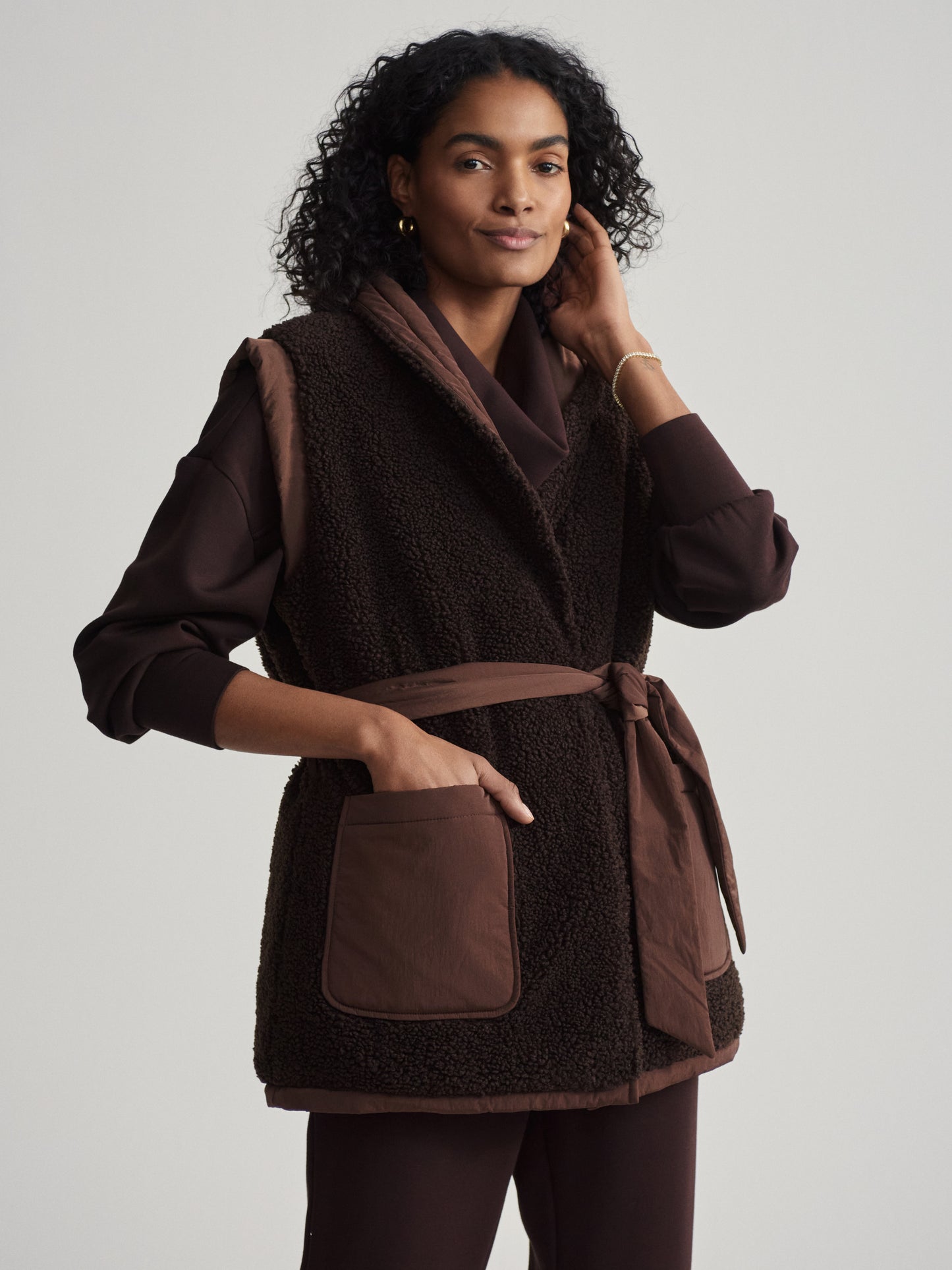 Lanville Reversible Gilet - Chestnut/Coffee Bean
