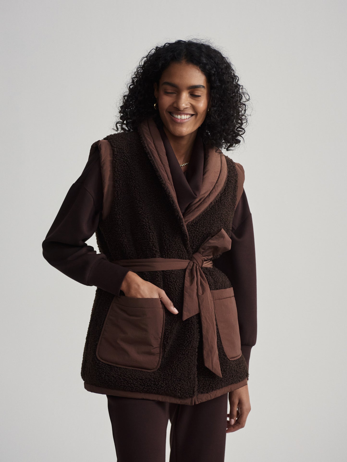 Lanville Reversible Gilet - Chestnut/Coffee Bean