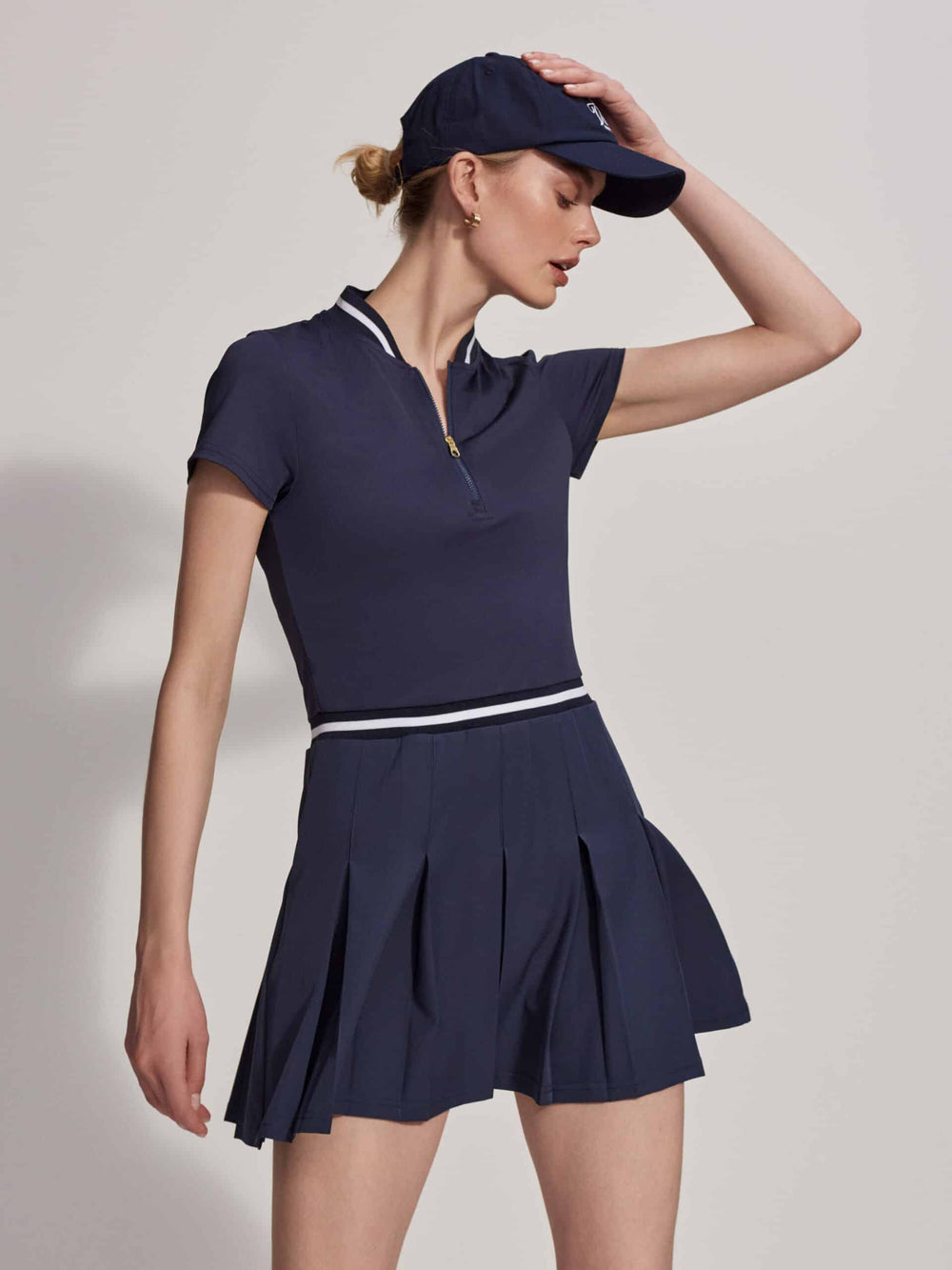 Var02073 Nora Court Dress 32.5 Blue Nights 146