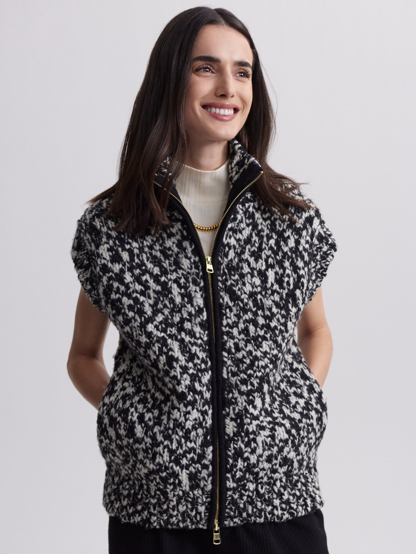 Sandy Zip Through Knit Gilet