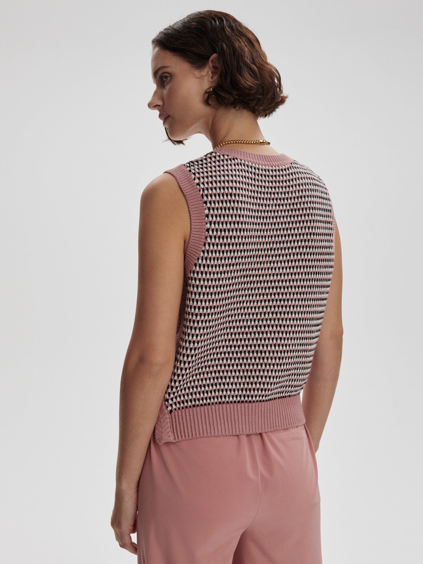 Knowles Textured Knit Vest - Woodrose Multi Stitch