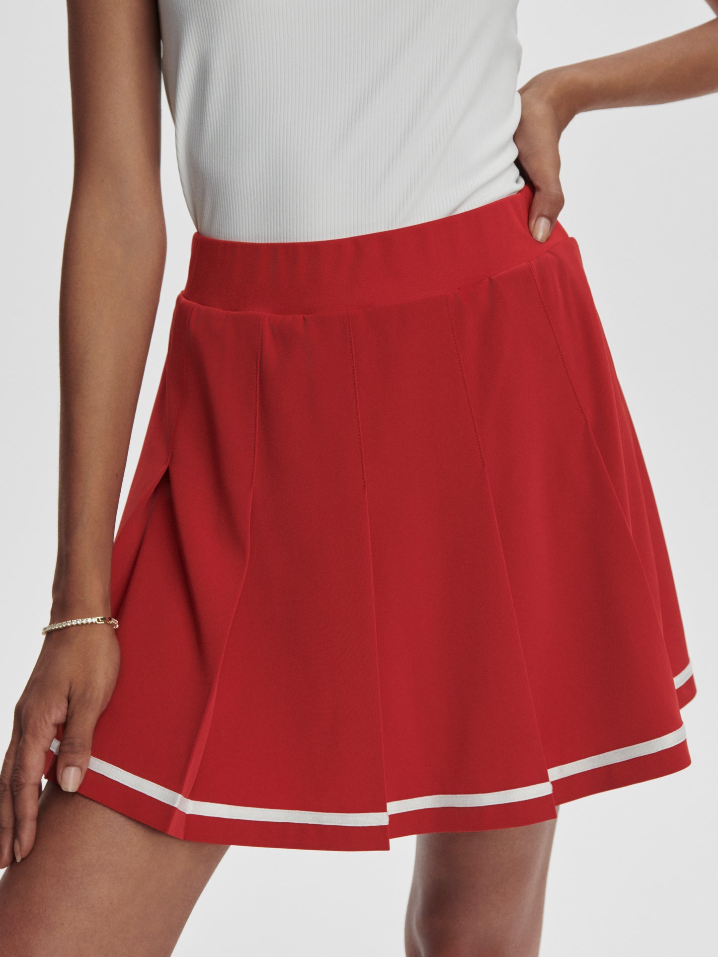 Clarendon High Rise Skort 16 - Haute Red