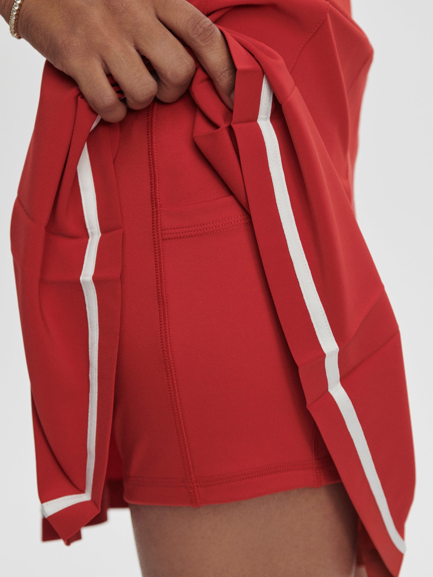Clarendon High Rise Skort 16 - Haute Red