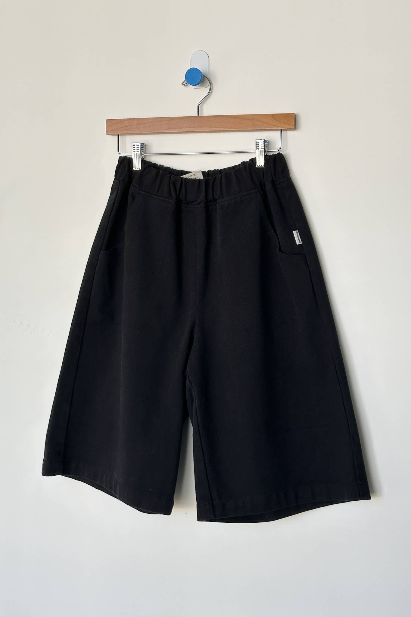 Liam Bermuda Shorts - Black Canvas