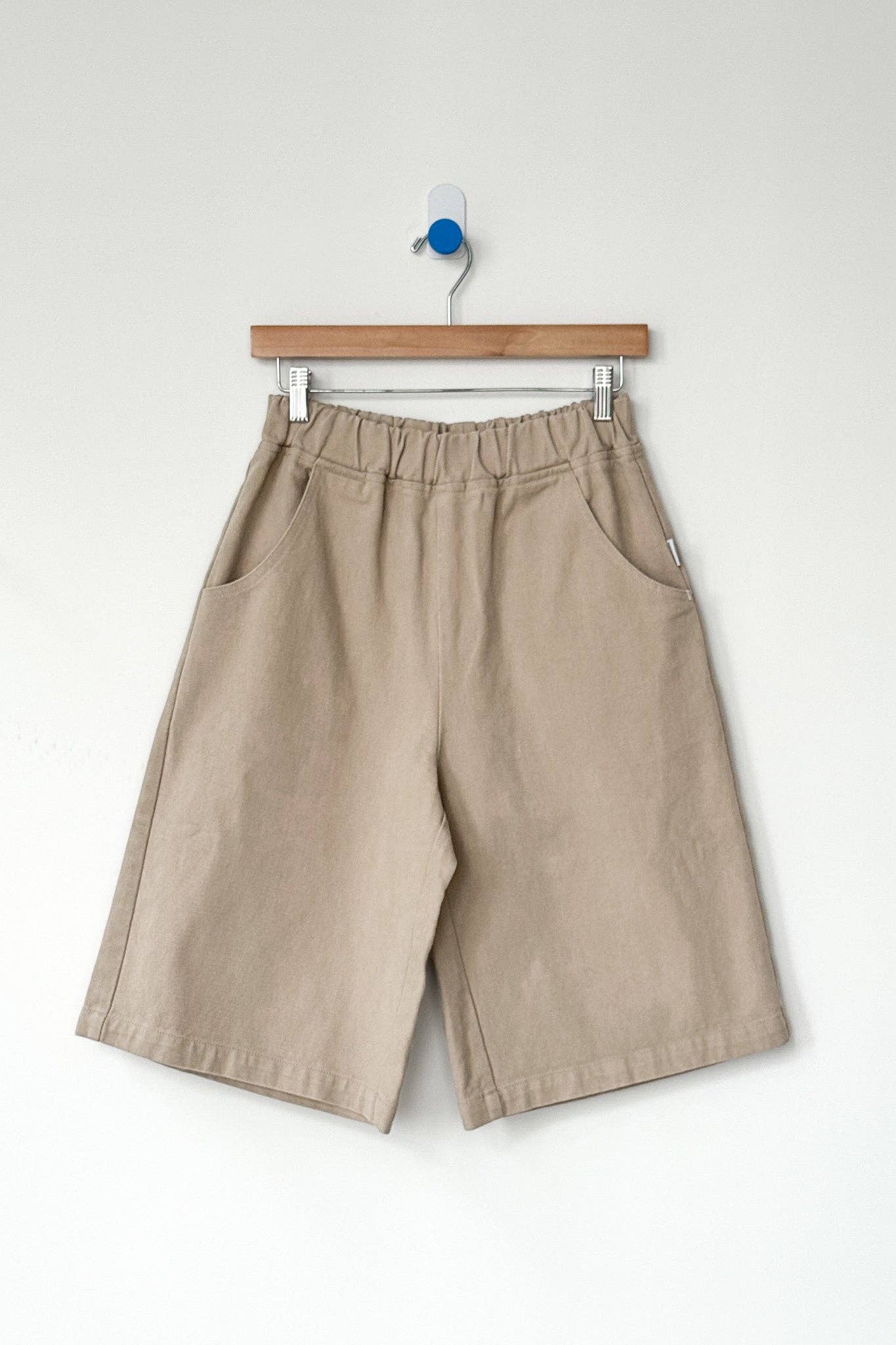 Liam Bermuda Shorts - Taupe